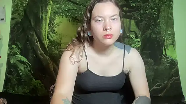 Wood_Elf Show in webcam