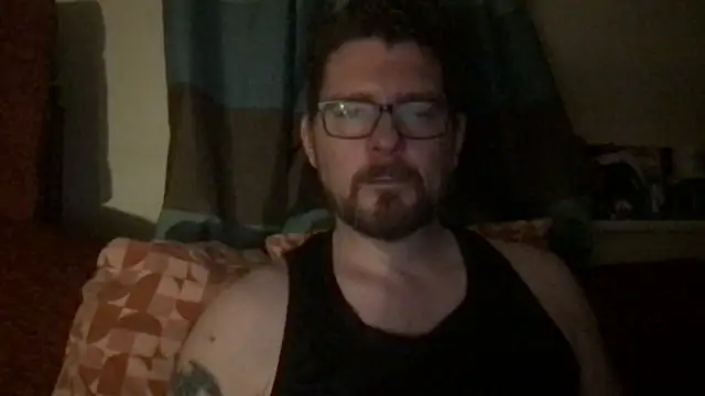 Missunderstood82 Show in webcam