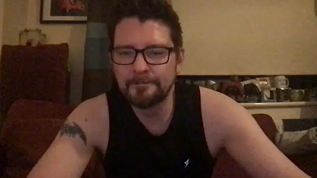 Missunderstood82 Show in webcam