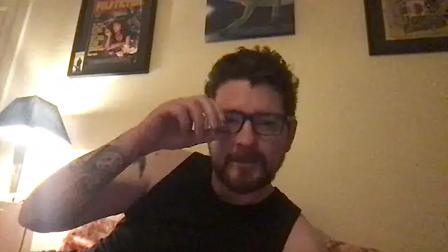 Missunderstood82 Show in webcam