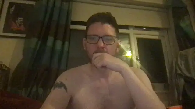 Missunderstood82 webcam show