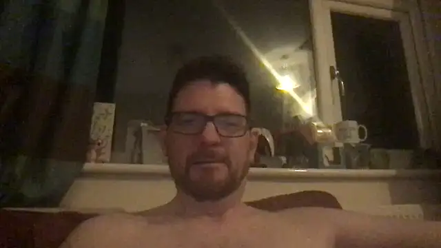 Missunderstood82 Show in webcam