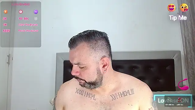 perverseveteranmanxxx's Webcam Show