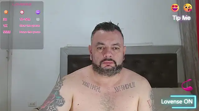 perverseveteranmanxxx 网络视讯表演