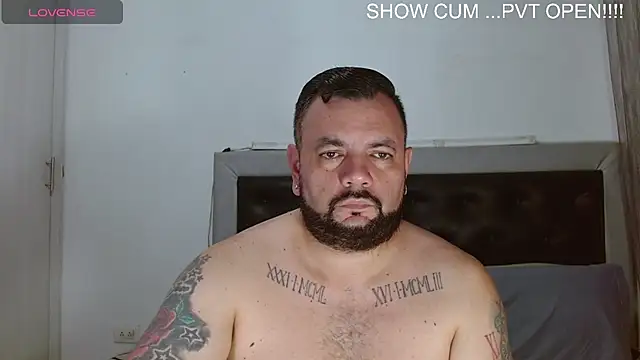 perverseveteranmanxxx 网络视讯表演