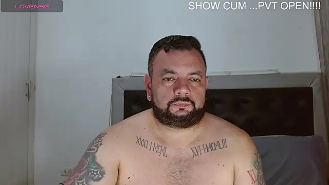 Show modela perverseveteranmanxxx na web-kameri