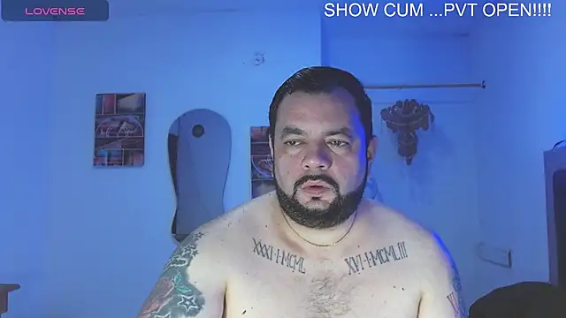 Show modela perverseveteranmanxxx na web-kameri