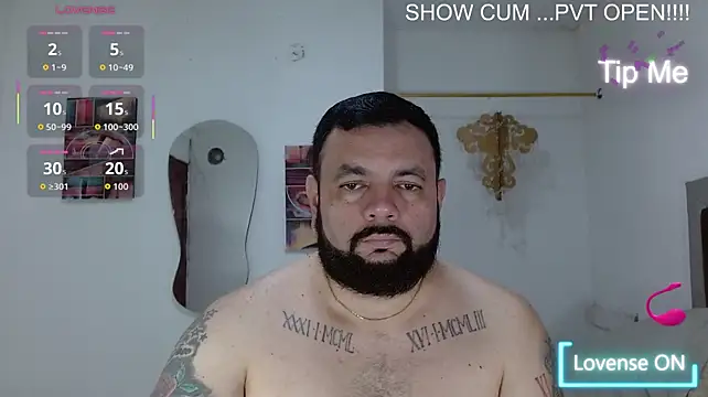 perverseveteranmanxxx's Webcam Show