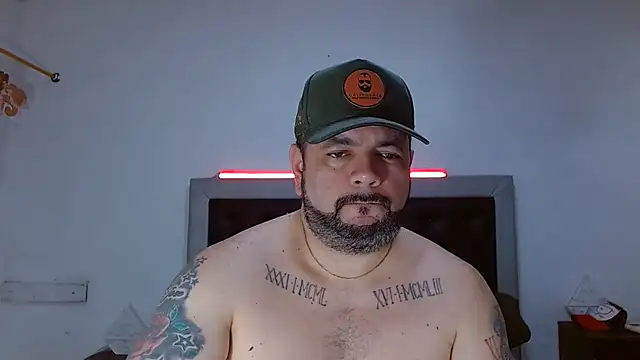 perverseveteranmanxxx webcam show