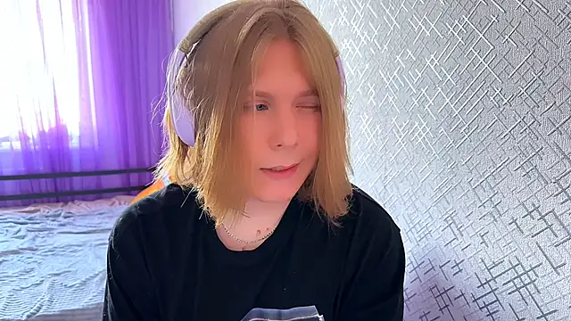 Hirtay webkamerás műsora