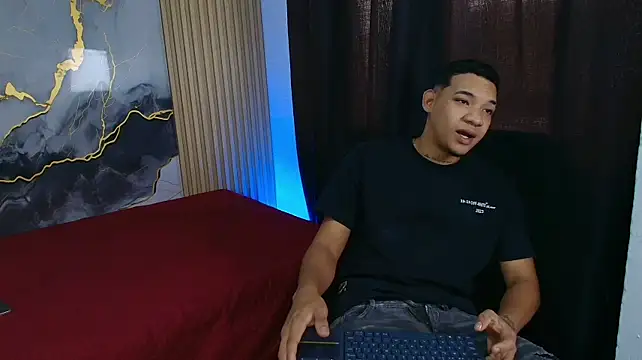 bick_jhonn 网络视讯表演