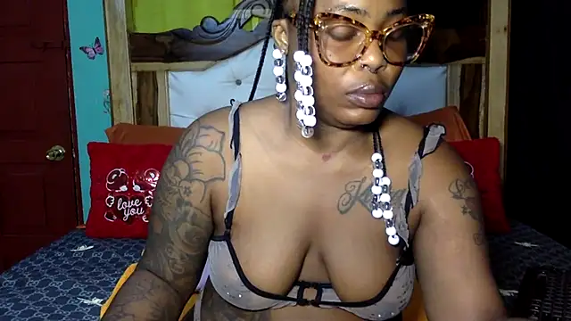 creamyamber's Webcam Show