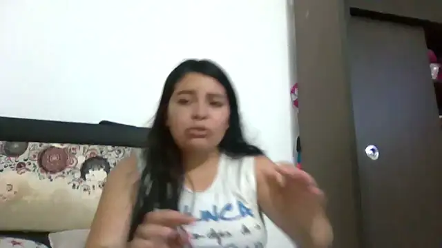 hiddenCraving Webcamshow