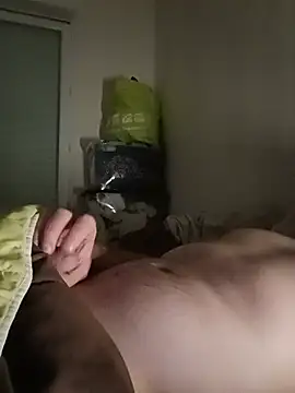 oncle33 Show in webcam