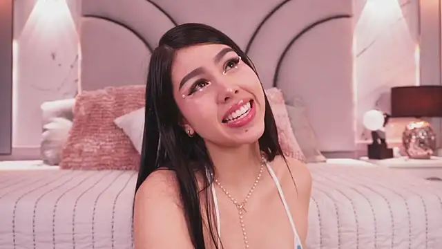 Helena_Whaite's Webcam Show