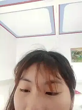 tinana00 在線直播表演