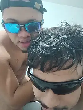 Show modela CarlosMenino24 na web-kameri