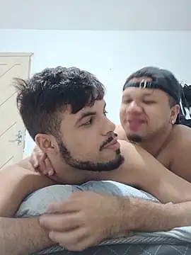 CarlosMenino24 Show in webcam