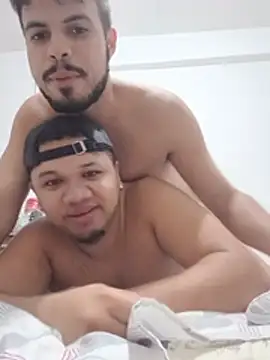 Pertunjukan Kamera Web CarlosMenino24