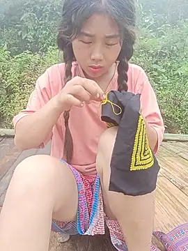 HeresThuy22n Webbikameraesitys