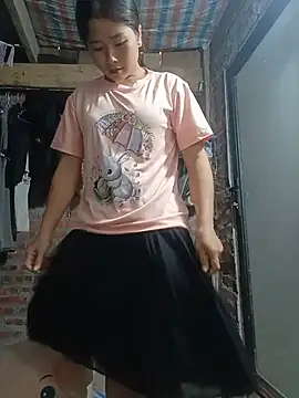 HeresThuy22's Webcam Show