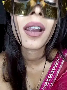 sexy_manvi25's Webcam Show