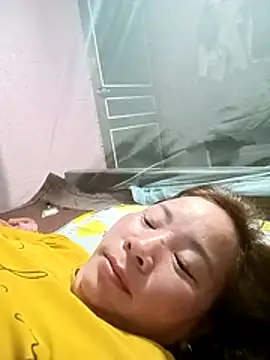 Cumhots111 网络视讯表演