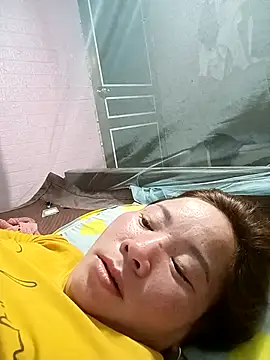 Cumhots111 live XXX chat