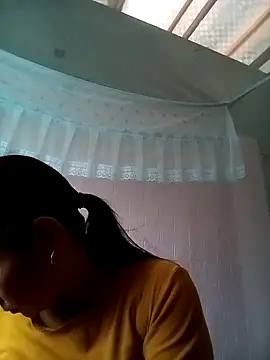 Cumhots111 Show in webcam