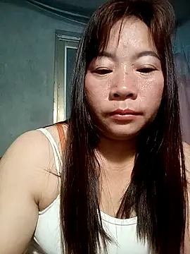 Cumhots111 live XXX chat