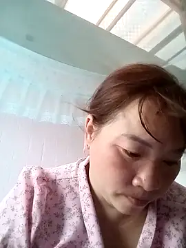 Cumhots111 live XXX chat