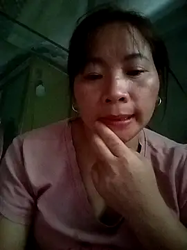 Cumhots111's Webcam Show