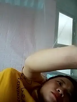 Cumhots111 webkamerás műsora