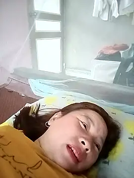 Cumhots111's Live XXX Chat