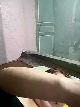 Cumhots111 Show in webcam