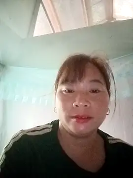 Cumhots111's Live XXX Chat