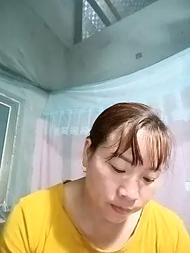 Cumhots111 Webcam-Show