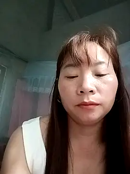 Cumhots111 ওয়েবক্যাম শো