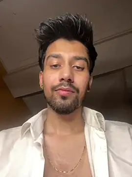 justinzaaa Show in webcam
