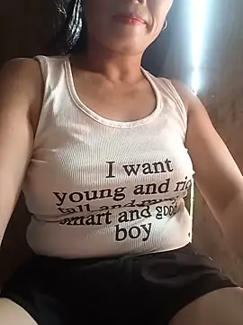 Nana-AsianWet Show in webcam