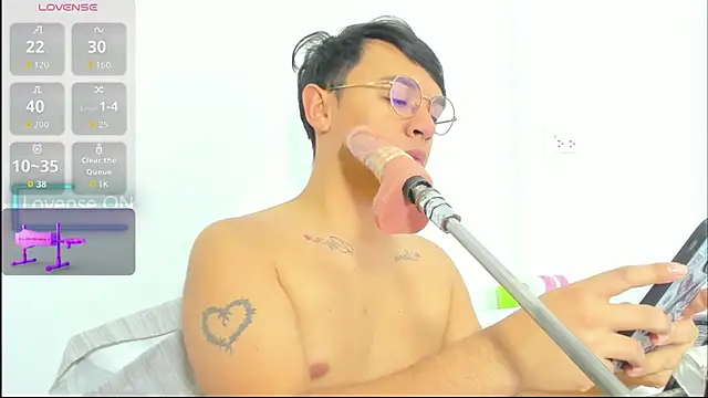 VelvetKoi Webcam Show