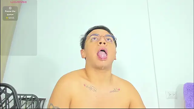 Show de VelvetKoi na webcam