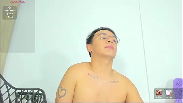 VelvetKoi's Webcam Show