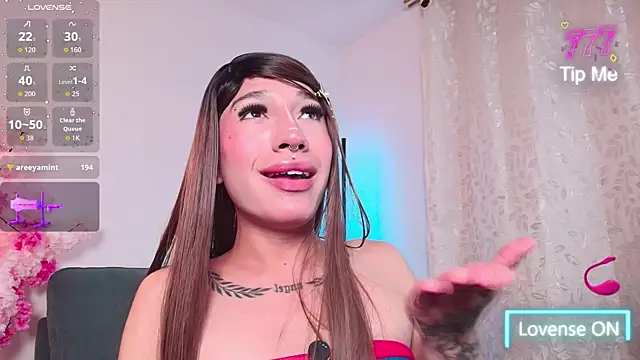 Aria_Bugatti's Webcam Show