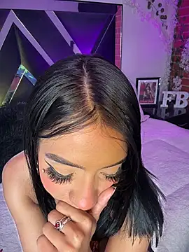 FiorellaBossh_ Chat XXX in diretta