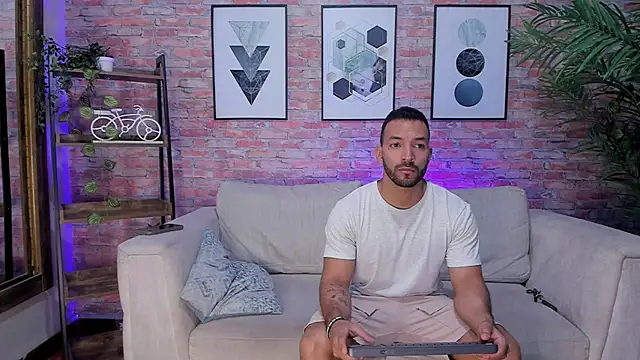 عرض كام mike-collinss