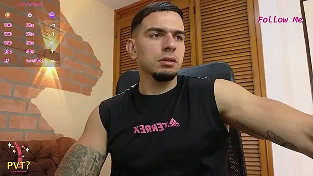 Josh_miller01 Show in webcam