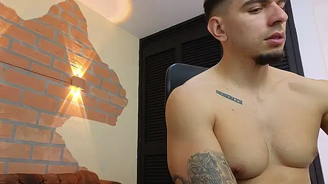 Josh_miller01のウェブカメラショー
