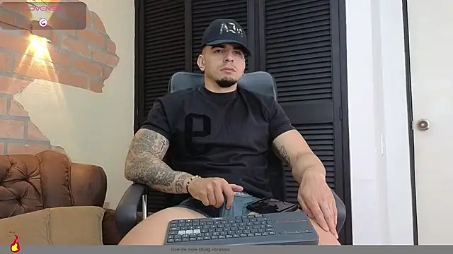 Josh_miller01's Webcam Show