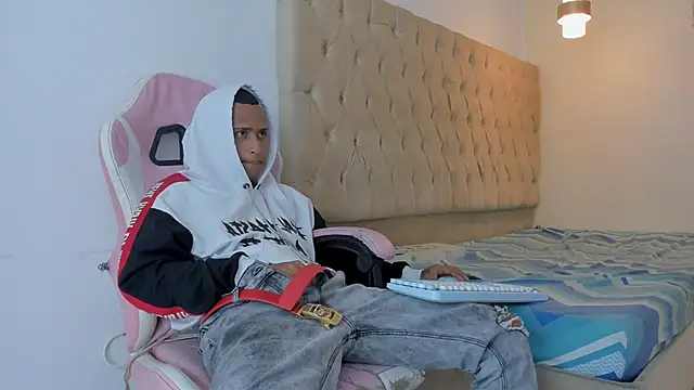 Supreme_Badboy Webcam-Show